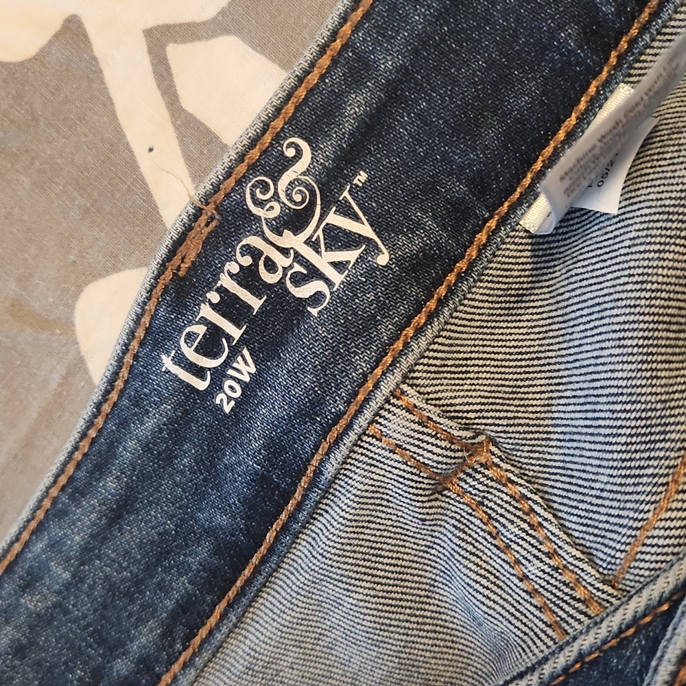Women's plus jeans